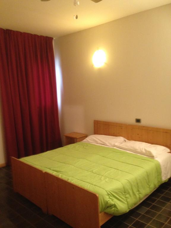 Garni Erta Villa Avio Habitación foto